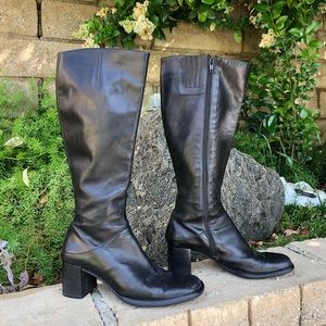 SOLD Via Spiga square tow black leather boots